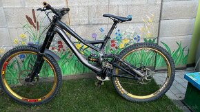 Predám bicykel DOWNHILL 2015 Specialized demo 8ll - 3