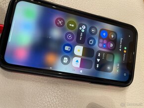 Iphone xr - 3