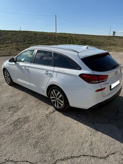 Hyundai i30 CW 1.6 CRDI M6 2020, Výhrev, Kamera, Odpočet DPH - 3