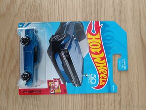 Hotwheels Nissan Skyline 2000 GT-R - 3