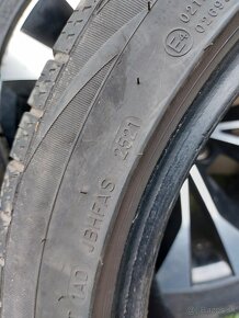 Predám celoročné pneumatiky 235/45 R18 - 3