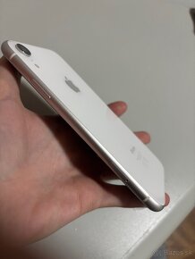 iPhone XR - 3