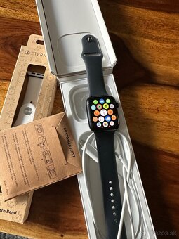 Apple Watch SE 2 - 3