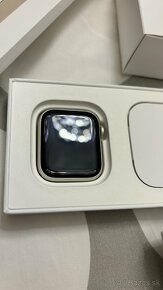 Hodinky Apple Watch (2nd Gen) 40mm - 3