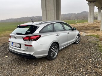 Hyundai i30 kombi comfort plus 1,6 crdi 85 kw, r.3/2019 - 3