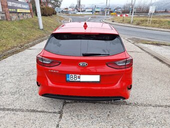 Kia Ceed 1.4 MPI Gold - 83 tis km - Rezervované - 3