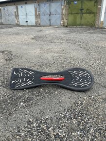 Predam waveboard znacky Oxelo - 3