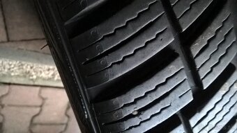 ZIMNÉ 225/40 R18 92W XL VREDESTEIN 7-7,5mm 2019 LEN 55-€/kus - 3