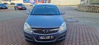 Predam Opel Astra H 1.7 CDTI .74 KW Diesel rok 2007 - 3