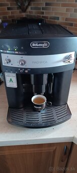 Predám plne automatický kávovar DeLonghi - 3