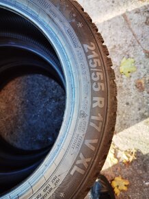 Predám 3ks 215/55R17 Zimné Semperit - 3