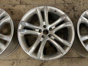 VW Savannah R19 5x112 ET33 - 3