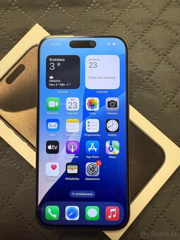 iPhone 15 Pro 256GB - 3