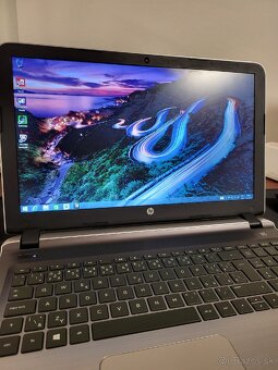 HP Pavilion 15 - 3