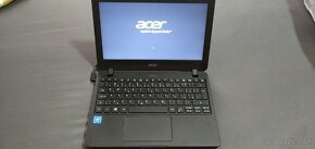 Acer B117 -bez hdd - 3