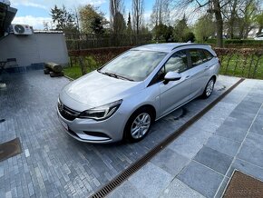 Opel Astra Sports Tourer - 3