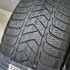 Zimné pneumatiky 225/40 R18 PIRELLI DOT3220 - 3