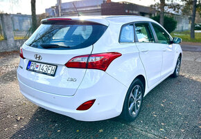 Hyundai i30 CW 1.6 benzín SLOVENSKO 22tis km - 3