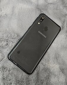 samsung galaxy a20e - 3