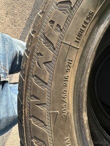 205/60r16 - 3