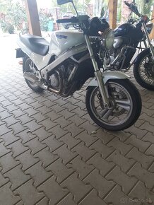 Honda Revere 650 - 3