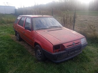 Škoda Forman Favorit na náhradné diely - 3