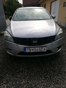 Kia ceed 2012  1.6 crdi - 3