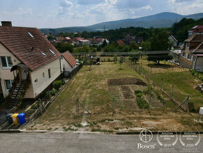 BOSEN | Na predaj stavebný pozemok o veľkosti 830 m2 v obci  - 3