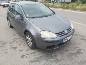 Volkswagen Golf 1.6 Comfortline A/T - 3