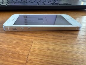 iPhone SE 2016, 64 GB - 3