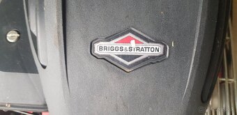 BRIGGS & STRATTON - 3