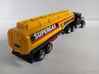 MATCHBOX CONVOY-PETERBILT PETROL TANKER SUPERGAS-POZRI FOTO - 3