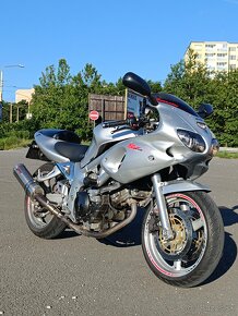 Suzuki SV650s - 3