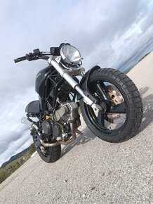 Ducati Monster 600 - 3