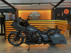 Harley-Davidson CVO Road Glide 2019 - 3