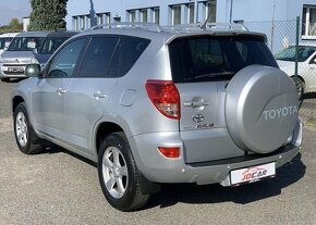 Toyota Rav4 2.2 D-4D SOL KŮŽE KAMERA NAVI nafta manuál - 3