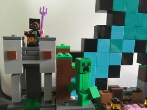 Lego Minecraft rytierska zakladňa - 3