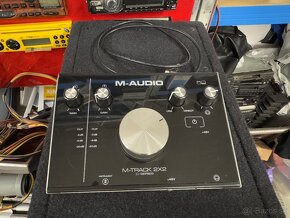 M-AUDIO ZVUKOVKA - 3