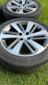 Elektrony Peugeot 4x108 r18  235/45 r18 - 3