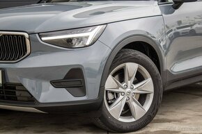 Volvo XC40 B3 Core A/T/Grey/ - 3