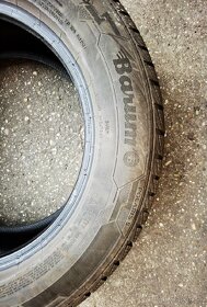 Predám zimnu sadu pneu 225/60R17 Barum - 3