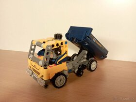 LEGO Technic 42147 Náklaďák so sklápačkou - 3