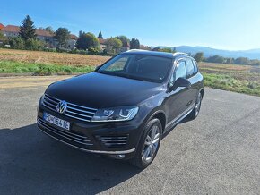 VW Touareg R-line 3.0 TDI - 3