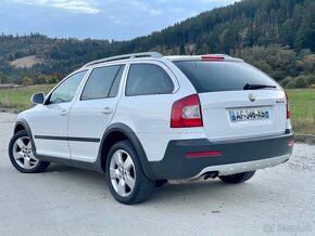 Škoda Octavia Combi Scout 2.0 TDI 4x4 Xenon Alcantara - 3