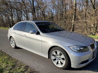 BMW E90 330xi 190kW A/T - 3