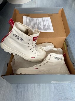 PALLADIUM BOOTS PAMPA HI DARE STAR WHITE 43/9 - 3