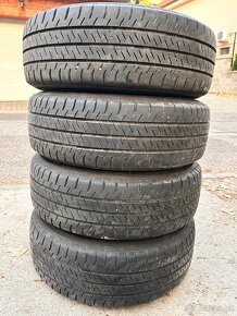 215/60R 17C  109/107T - 3