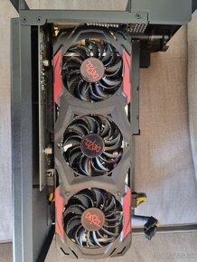 Razer Core X (eGPU) s RX570 Red Devil - 3