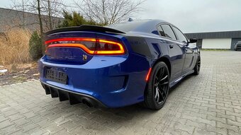 DODGE CHARGER 6,4 HEMI SCAT PACK - 3