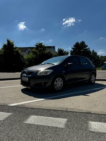 Toyota Auris 1.6 benzín,91kw 140.000km  top stav - 3